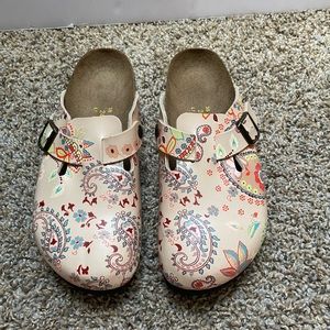 Papillio Birkenstocks Boston Clogs Paisley Floral Slip On Shoes  Size 7